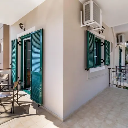 Nikoleta 5 アパート ニキアナ